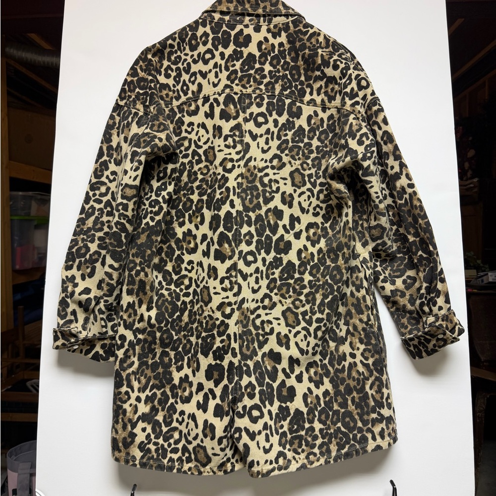 NWT Mable Oversized Long Sleeve Leopard Print Denim Romper, M - Picture 7 of 9